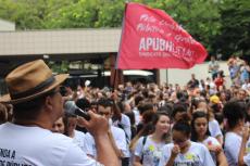 Ato em defesa da educao- Concentrao no Campus Sade UFMG